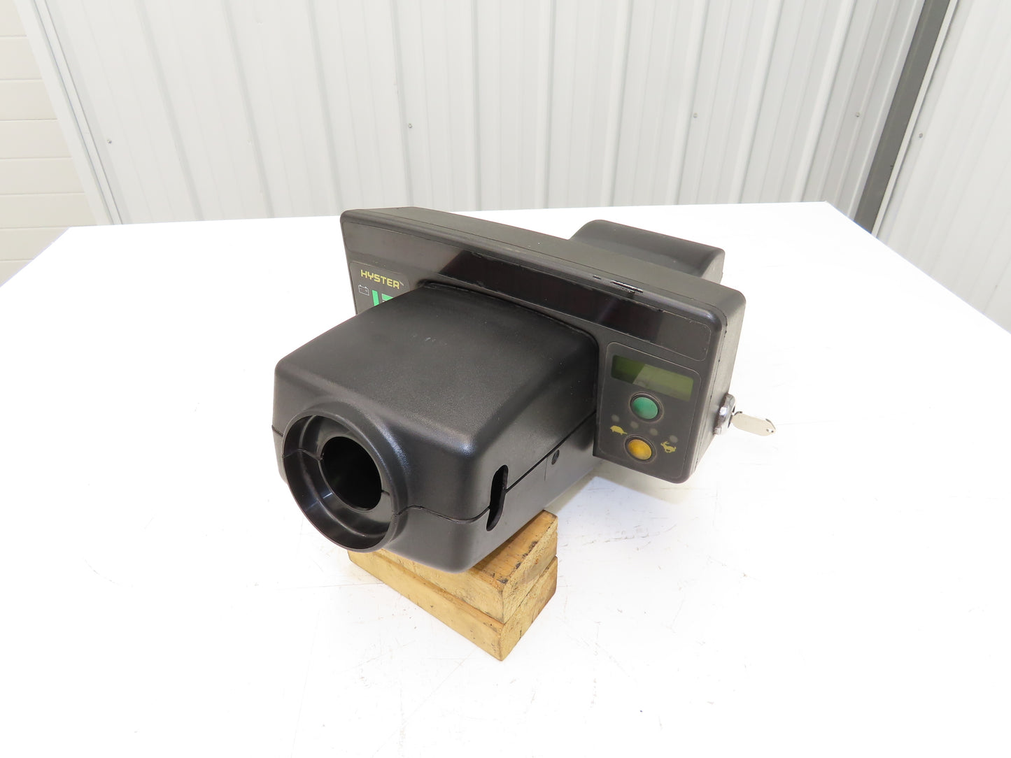 Hyster E50XM-33 Forklift Steering Column Shroud Cover Assembly W/Key & Controls