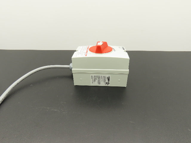 Square D MD3304X Enclosed Manual Motor Disconnect Switch 30A 600VAC Lot of 2