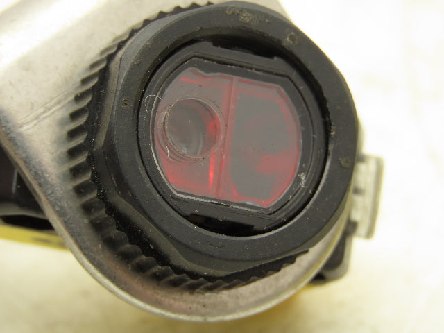Banner QS18VP6LDQ5 Photoelectric Sensor 300mm 4-Pin w/Bracket Lot of 4