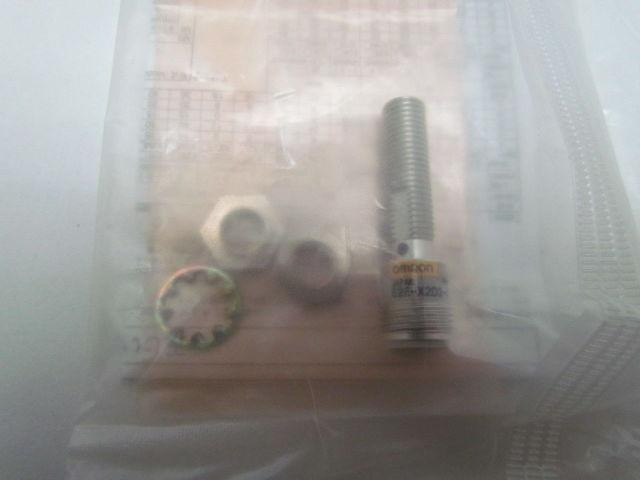 Omron EZE-X2D2-M1 Proximity Switch