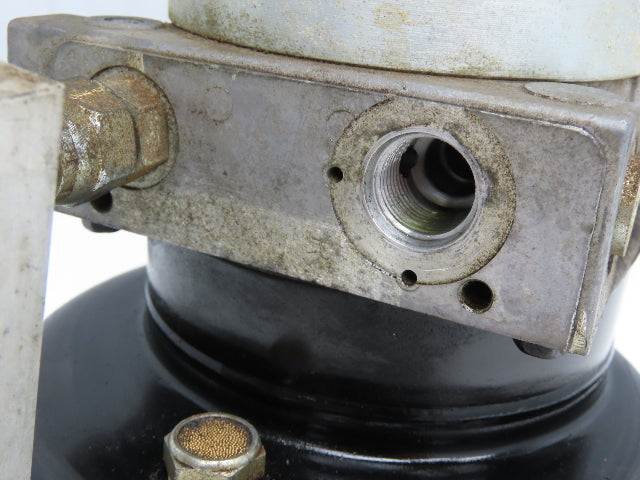 JLG 3600392
3600392 Lift Hydraulic Pump Motor 24VDC W/Tank Concentric 10MSP