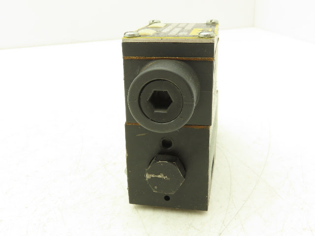 Parker D1VW20B540Y Hydraulic Directional Solenoid Pilot Valve 2-Pos D03 120V