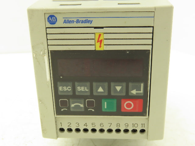 Allen Bradley 160-BA03NPS1P1 VFD AC Drive 0.75kW 1Hp 460VAC 3Ph FRN 7.06 Ser C