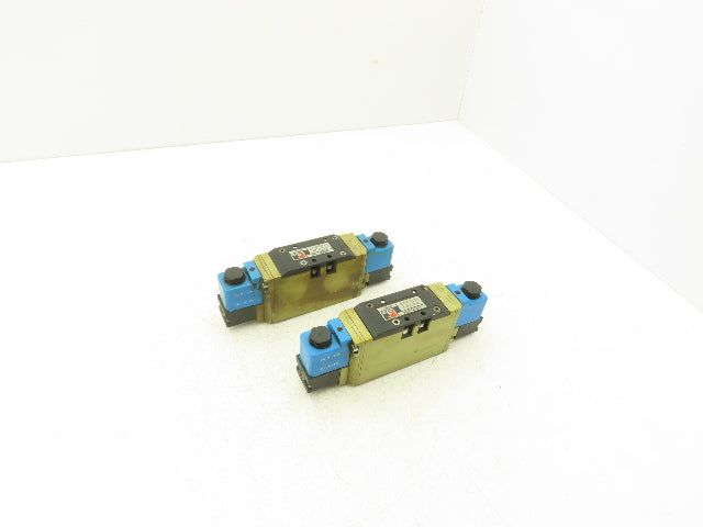 Ross W6577A2401 Pneumatic Double Solenoid Valve 24VDC 5/3-way Lot of 2