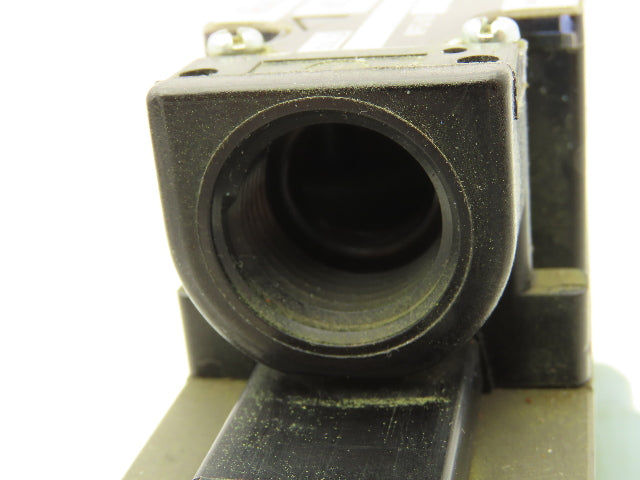 Nachi DSE-G06-C6-GR-D2-11 Hydraulic Directional Control Solenoid Valve 24VDC