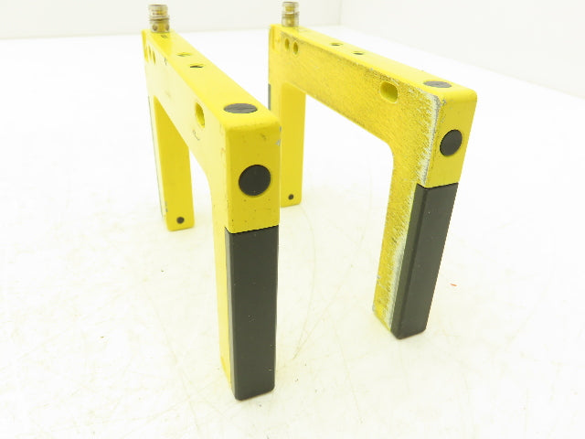 Banner SLM80P6Q Fork Slot Proximity Sensor Fixed-Distance 80mm Width Lot of 2