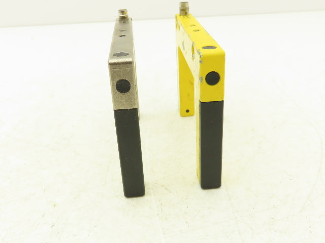 Banner SLM80P6Q Fork Slot Proximity Sensor Fixed-Distance 80mm Width Lot of 2