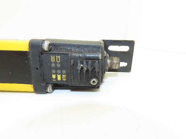 Allen Bradley R4K0640YD Guardshield Light Curtain Transmitter 640mm 24VDC *Read*