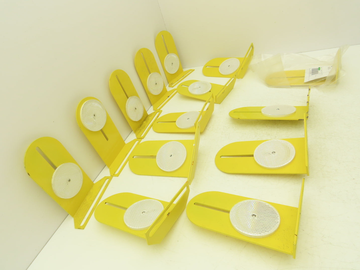 Allen Bradley 60-2718 2x8" Conveyor Sensor Reflector Bracket Yellow Lot of 14