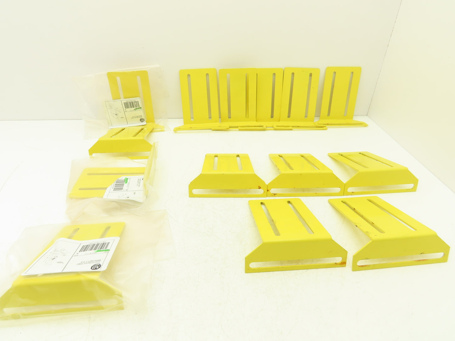 Allen Bradley 60-2722 2x6" Conveyor Sensor Reflector Bracket Yellow Lot of 14