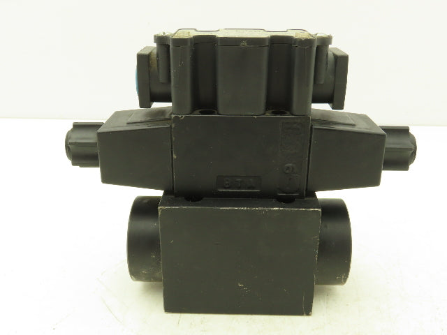 Parker D31VW1D1Y 27 Hydraulic Directional Control Solenoid Valve 120V 3000psi