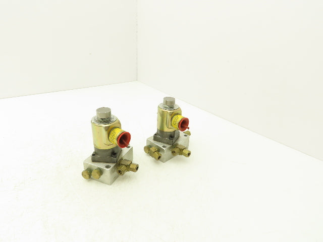 Versa ESM 8012 66 Z CLL36 Solenoid Valve 75psi 120V 1/4"npt Manifold Lot of 2