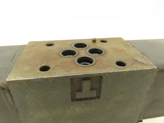 Vickers DG4V-3S-2N-M-FPA5WL-B5-60 Hydraulic Directional Solenoid Valve 120VAC