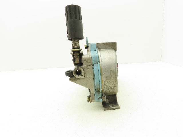 Yaskawa Electric CMR-231 U Welder Wire Motor Feeder 24VDC *READ*