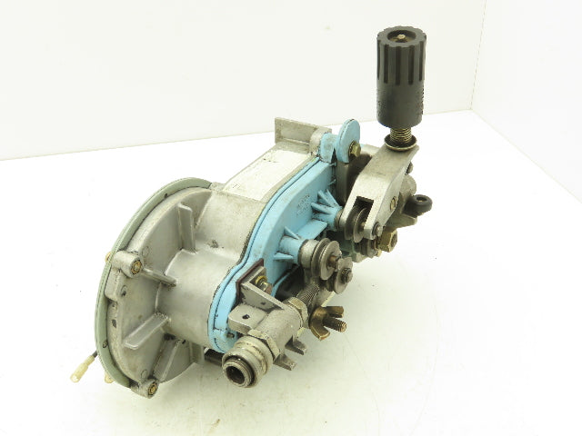 Yaskawa Electric CMR-231 U Welder Wire Motor Feeder 24VDC *READ*