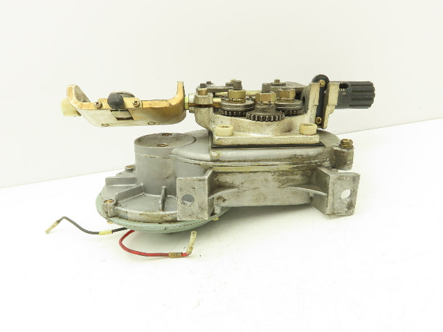 Yaskawa Electric PMEE-12CBB Welder Wire Motor Feeder 24VDC 3/64 Rollers