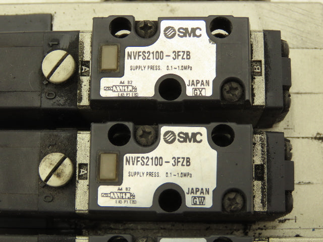 SMC NVV5FS2-01T-111-02T 11-Station Pneumatic Solenoid Valve Manifold Assembly