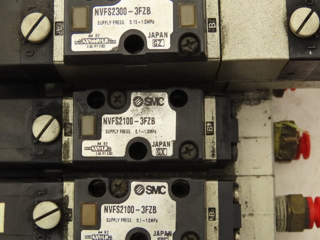 SMC NVV5FS2-01T-111-02T 11-Station Pneumatic Solenoid Valve Manifold Assembly