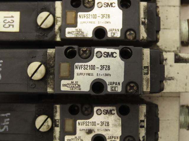 SMC NVV5FS2-01T-111-02T 11-Station Pneumatic Solenoid Valve Manifold Assembly