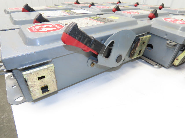 Square D HU361 Safety Disconnect Switch 30A 600V 3Ph 30HP Non Fused Lot Of 15