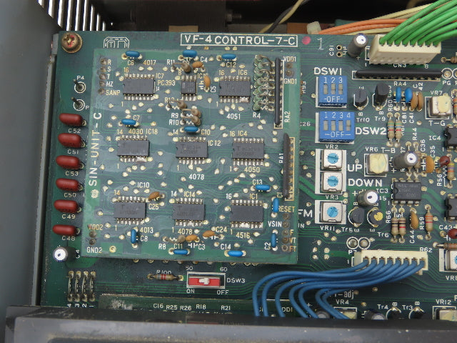 Allen Bradley 1332-AAB Bulletin VFD Adjustable Frequency Drive 460V 2.1A 3 Phase