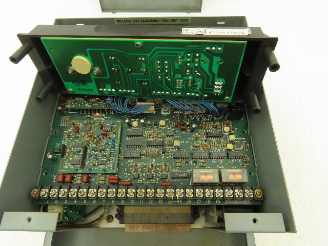 Allen Bradley 1332-AAB Bulletin VFD Adjustable Frequency Drive 460V 2.1A 3 Phase
