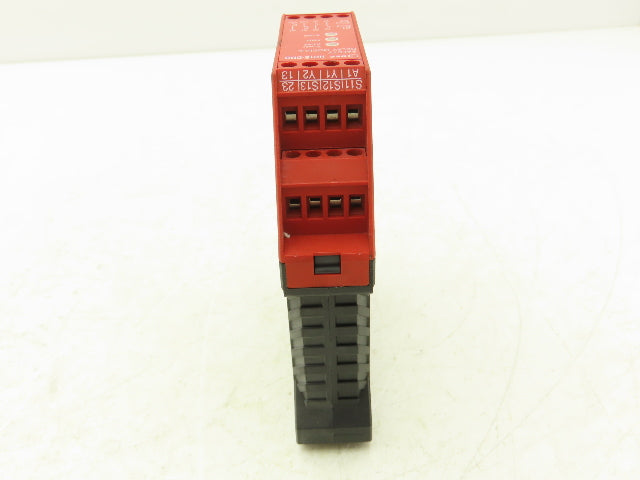 IDEC HR1S-DMB1132 Safety Relay Module 24VDC HW-Rev 1.10 HW-Rev 1.50