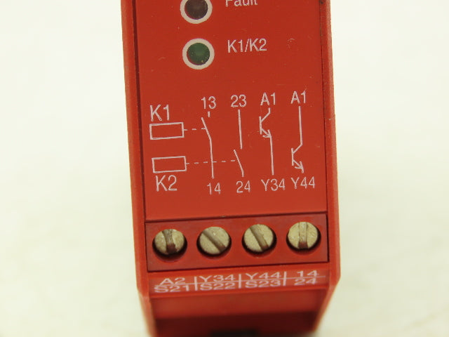 IDEC HR1S-DMB1132 Safety Relay Module 24VDC HW-Rev 1.10 HW-Rev 1.50