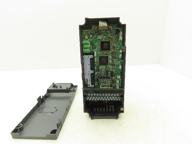 Mitsubishi Electric FR-F720P-0. 75K Inverter Drive .75KW 240VAC 3Ph 6.4A 50-60Hz