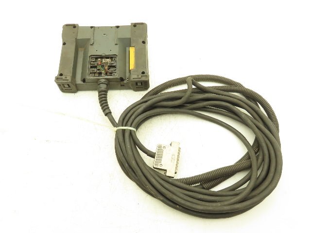 Idec HG2R-SS62BH-MK1260 Robot Teach Pendant Display With E-Stop & Cord *Photos