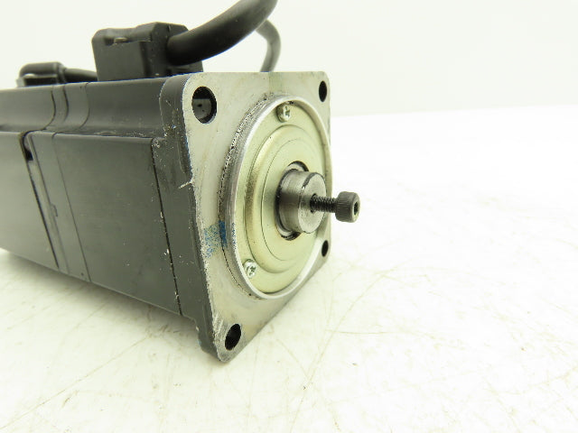 Yaskawa SGMAV-02ANA-YR13 AC Servo Motor 0.637Nm 200W 200VAC 3Ph 3000rpm