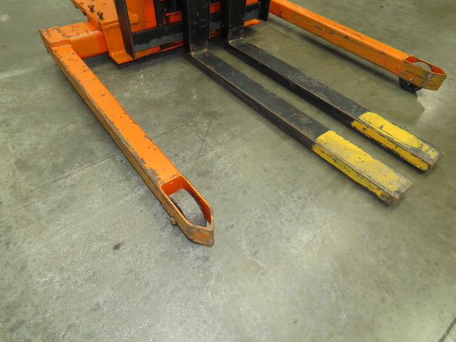 Presto PSA2762 Manual Walkie Straddle Pallet Stacker 12V Lift 2700 Lb 60" Truck