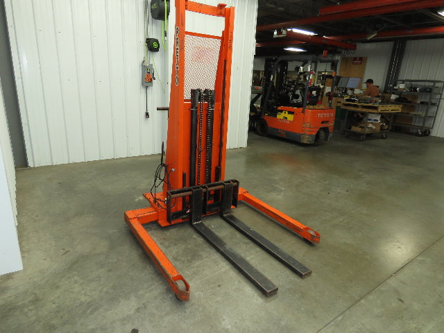Presto PSA2762 Manual Walkie Straddle Pallet Stacker 12V Lift 2700 Lb 60" Truck