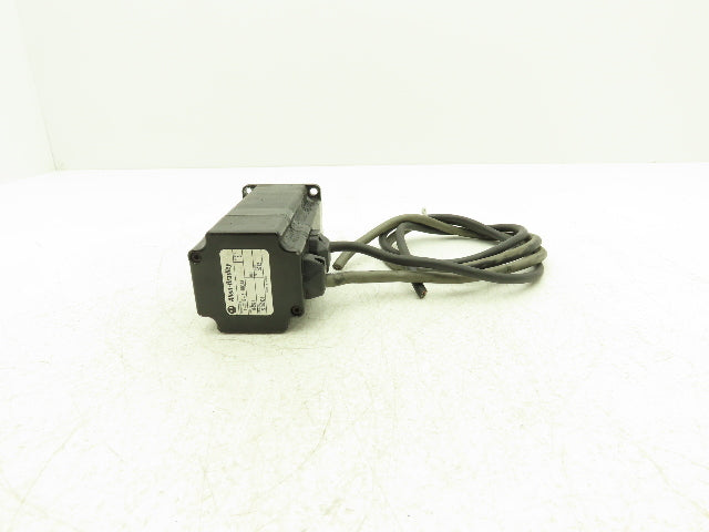 Allen Bradley Y-2012-2-H00AA AC Servo Motor 1.40Nm 4500rpm 230VAC 3Ph 193521