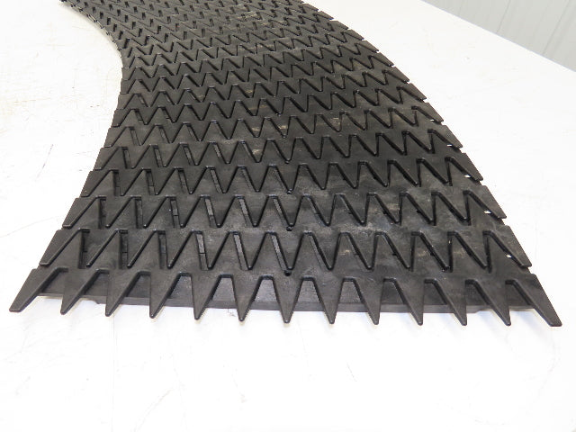 Black Plastic Slat Conveyor Chain Curved 400mm Width 19'L 134pcs