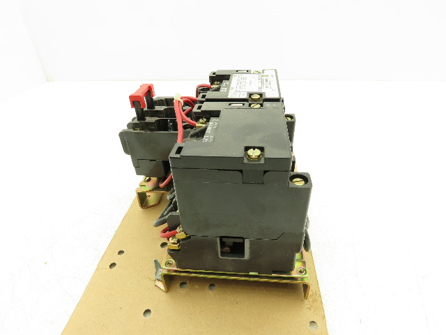 Square D 8736SAO16S AC Reversing Magnetic NEMA Starter Size 00 575V 3Ph 2Hp