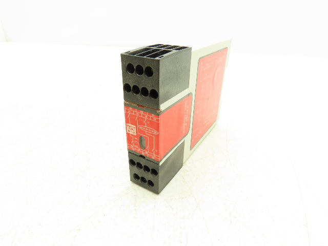 Banner IM-T-9A Machine Safety Relay Module 24 VDC 100 mA 20ms Response Lot of 4