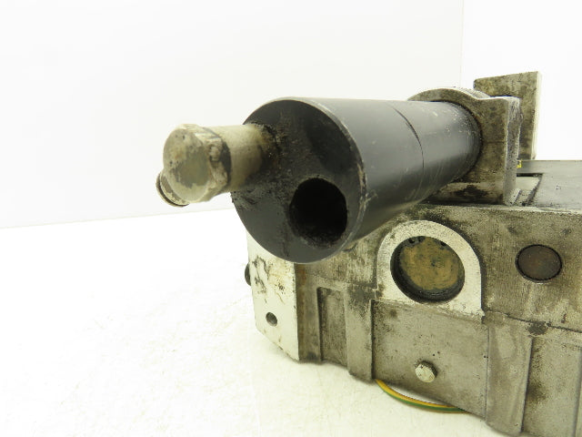 Abicor Binzel 831 0252 Mig Robot Welder Torch Cleaning Station Assembly
