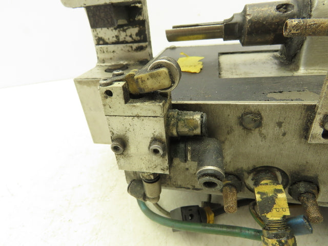 Abicor Binzel 831 0252 Mig Robot Welder Torch Cleaning Station Assembly