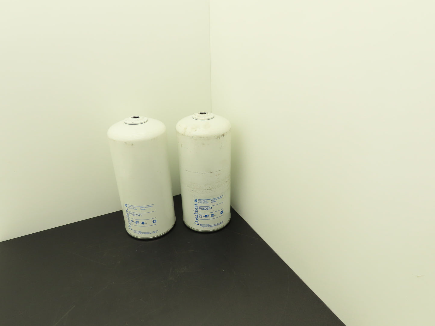 Donaldson P550341 Lube Oil Filter Spin-on Full Flow 4.37" Gasket Lot of 2