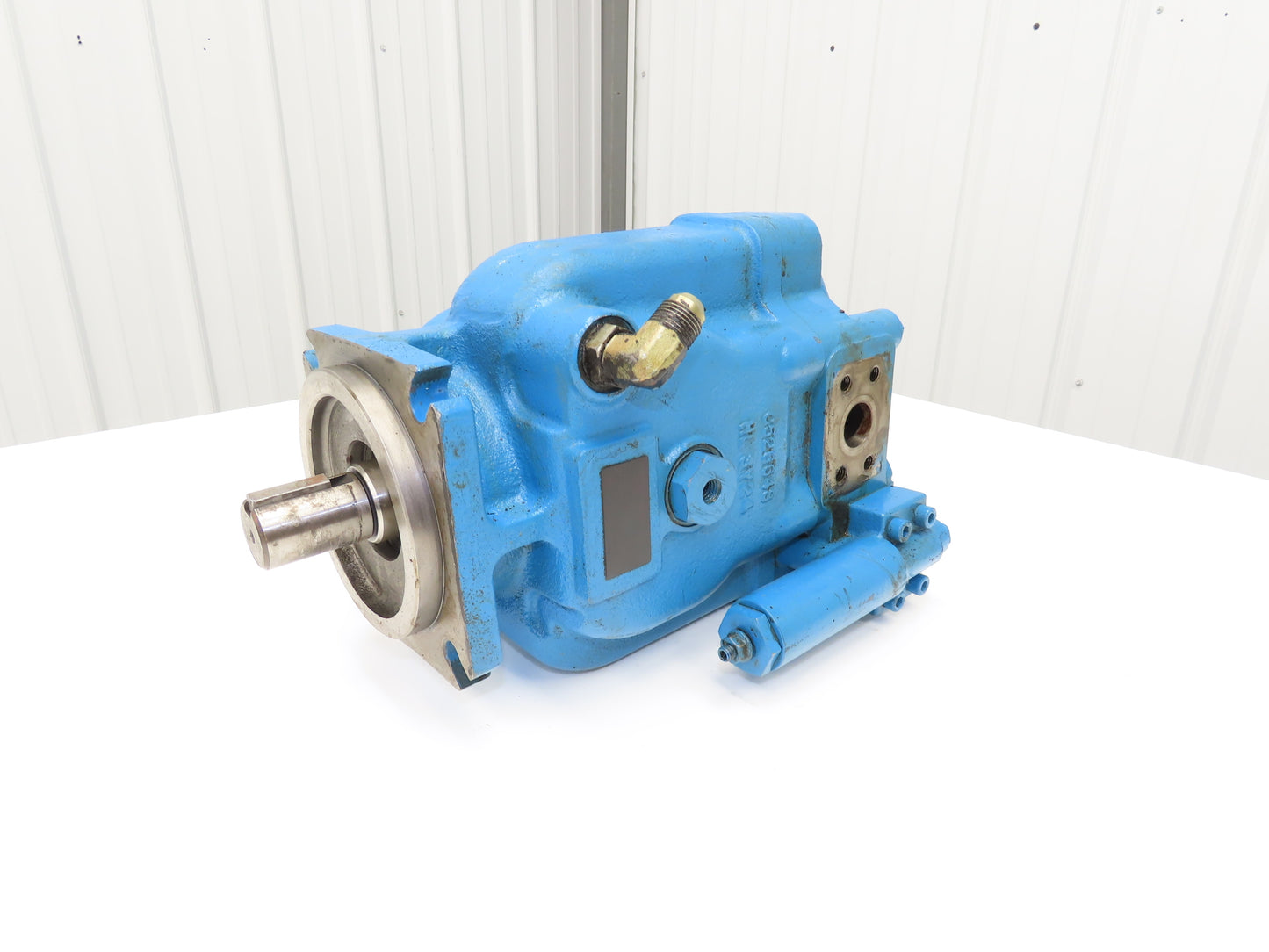 Vickers PVH74QIC RF 1S 10 CM 731 Hydraulic Piston Pump 35GPM 3625PSI Quiet