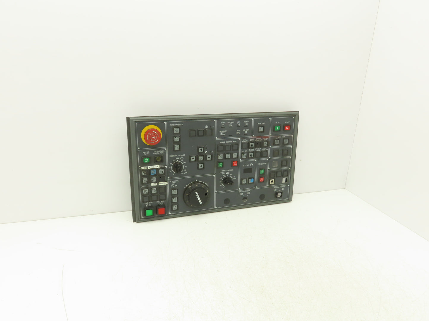 Fuji Electric L51822111 HMI Operator Push Button Control Panel Unit EPCBX9156