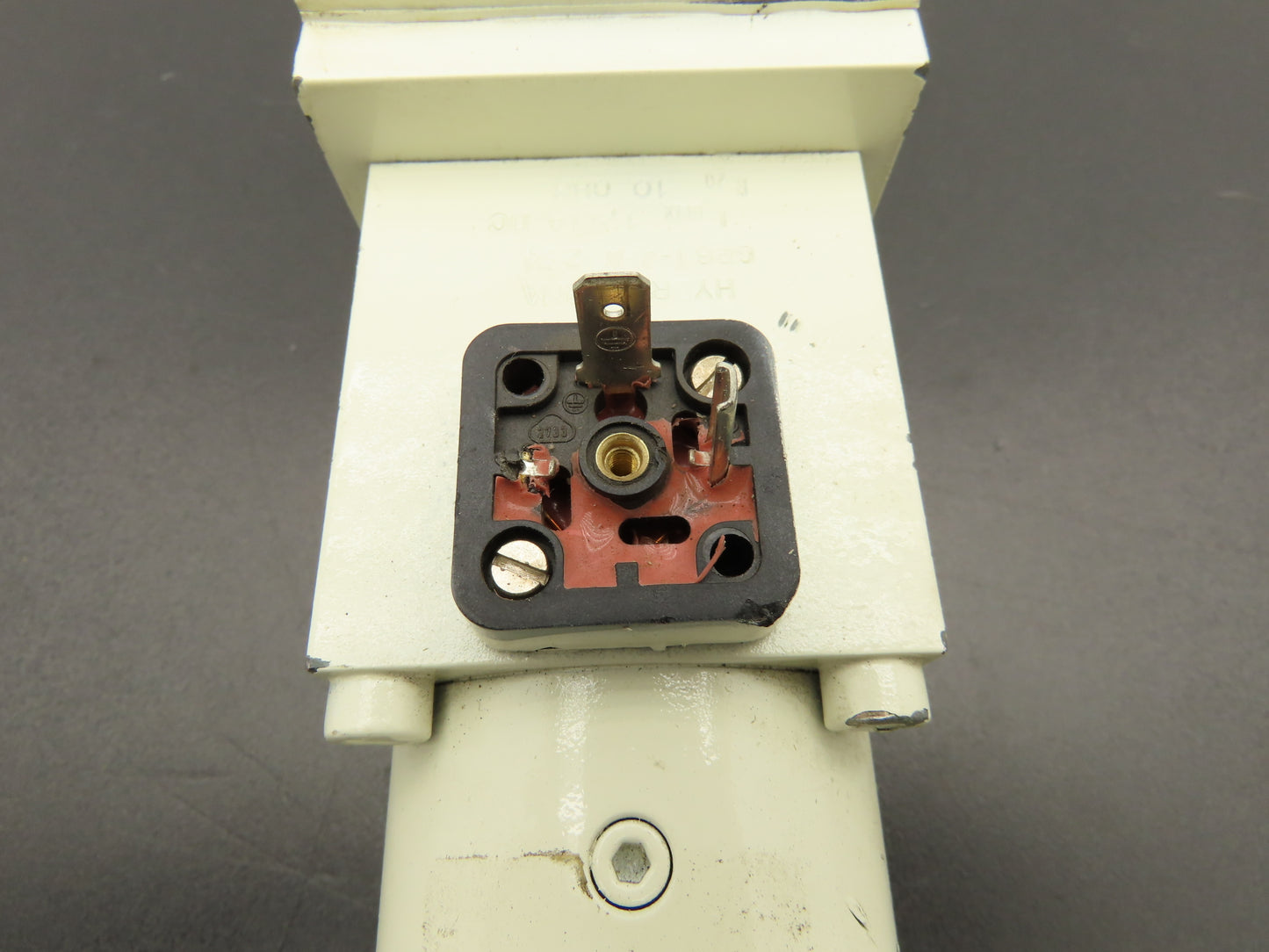 Mannesmann Rexroth 4WRA 10 W40-12/24NZ4/M-993-X Hydraulic Solenoid Valve 24VDC