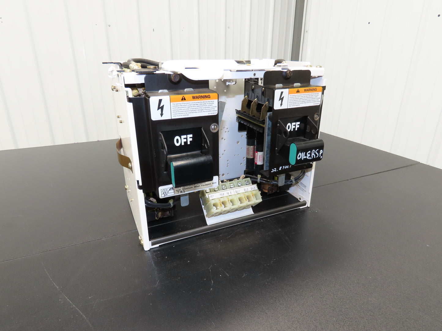 Siemens MCS603 Bucket MCC Fused Motor Disconnect With 600V Fuses One Missing