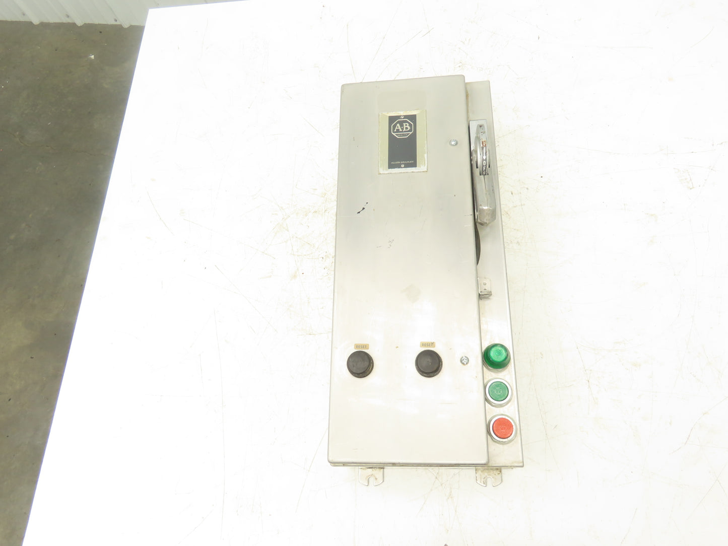 Allen Bradley 712-CCAD26 Combination Starter NEMA Size 2 Stainless 25HP 600V 3ph