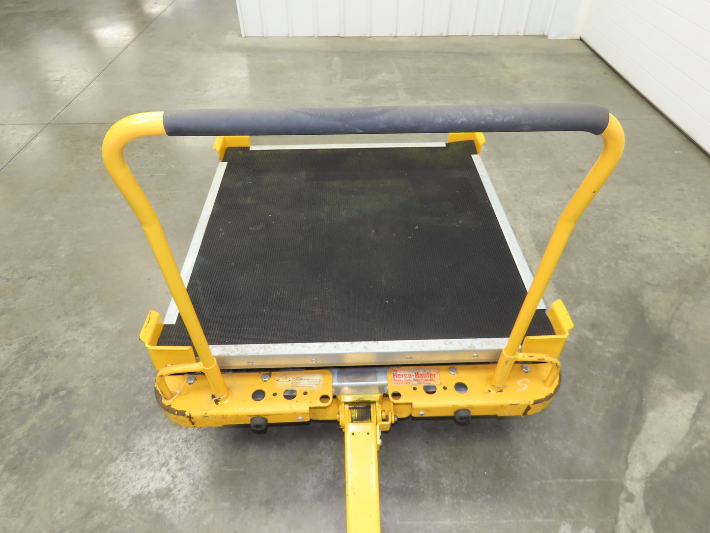 Scharine Hercu-Hauler 2000lbs 37.75x37.75" Platform 18" Deck Height Tow Cart