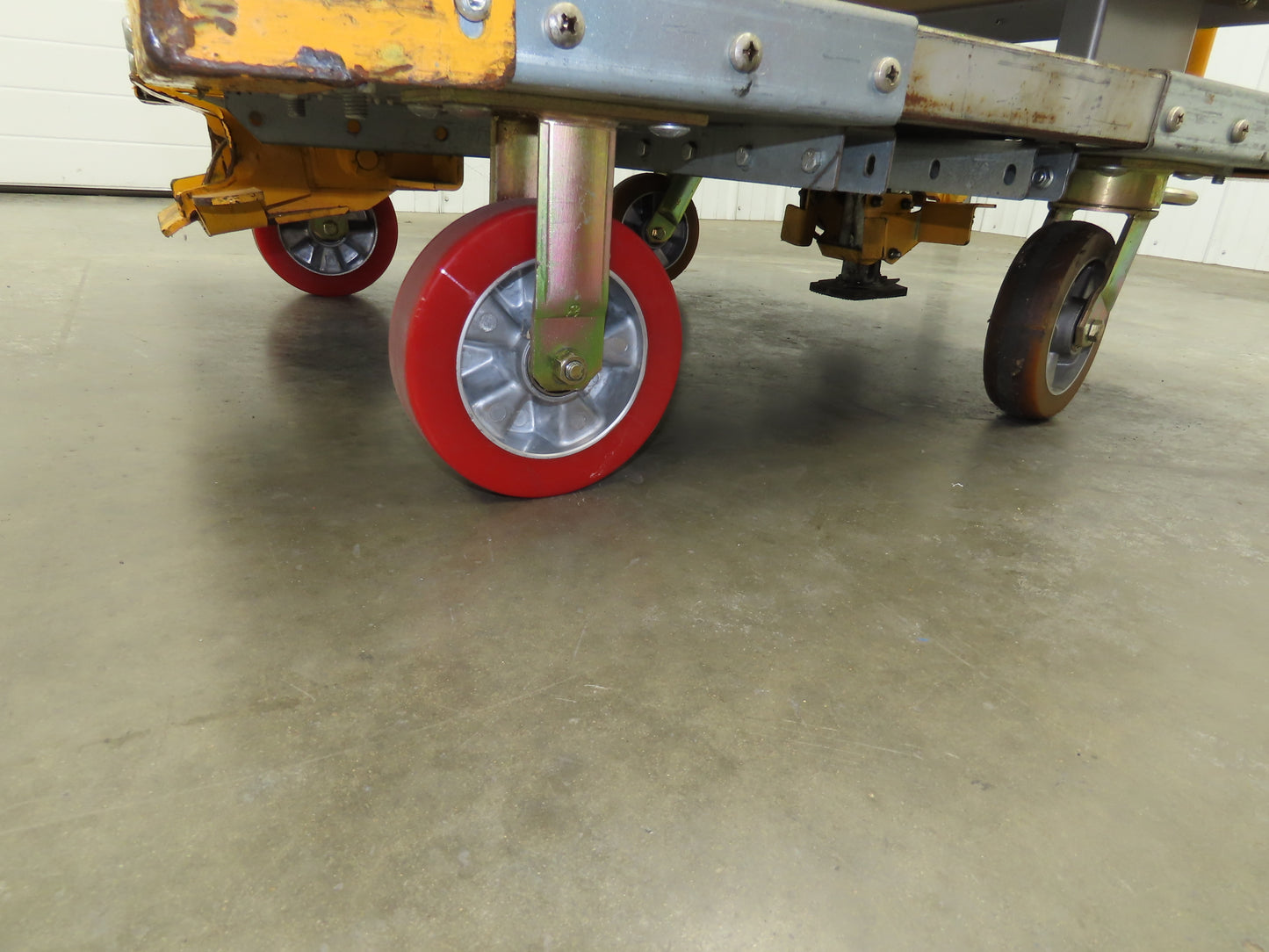 Scharine Hercu-Hauler 2000lbs 37.75x37.75" Platform 18" Deck Height Tow Cart