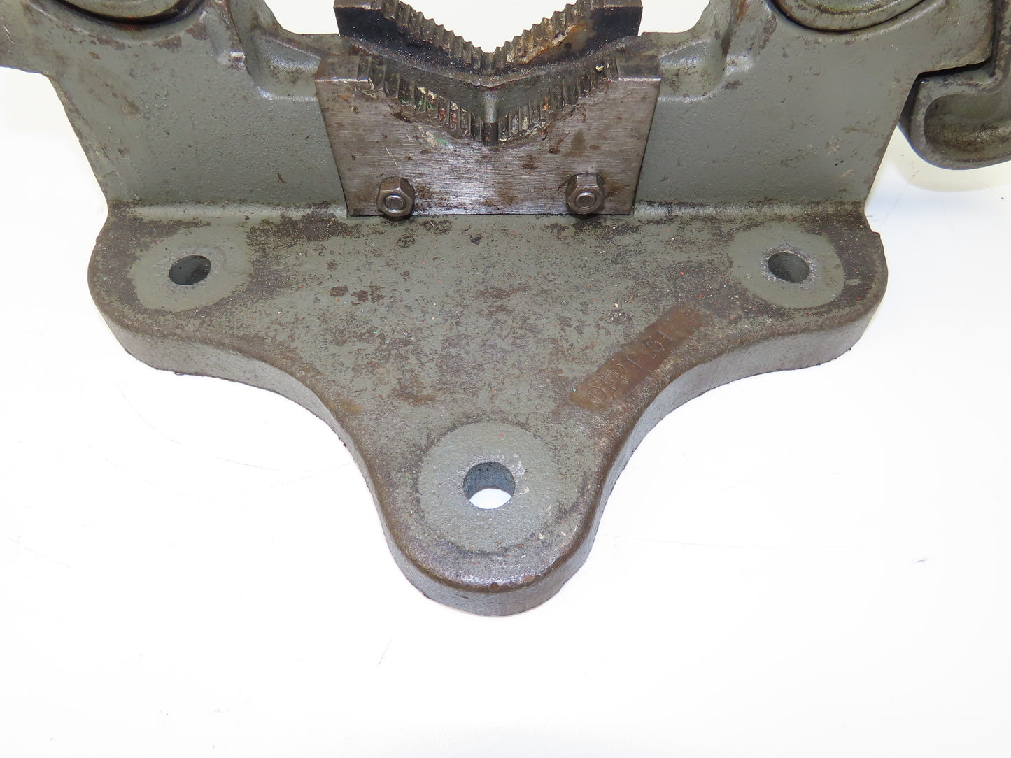 Reed Mfg No 64 Yoke Pipe Clamp Vise 1/4"-6" Pipe Size Bench Mount Hinged