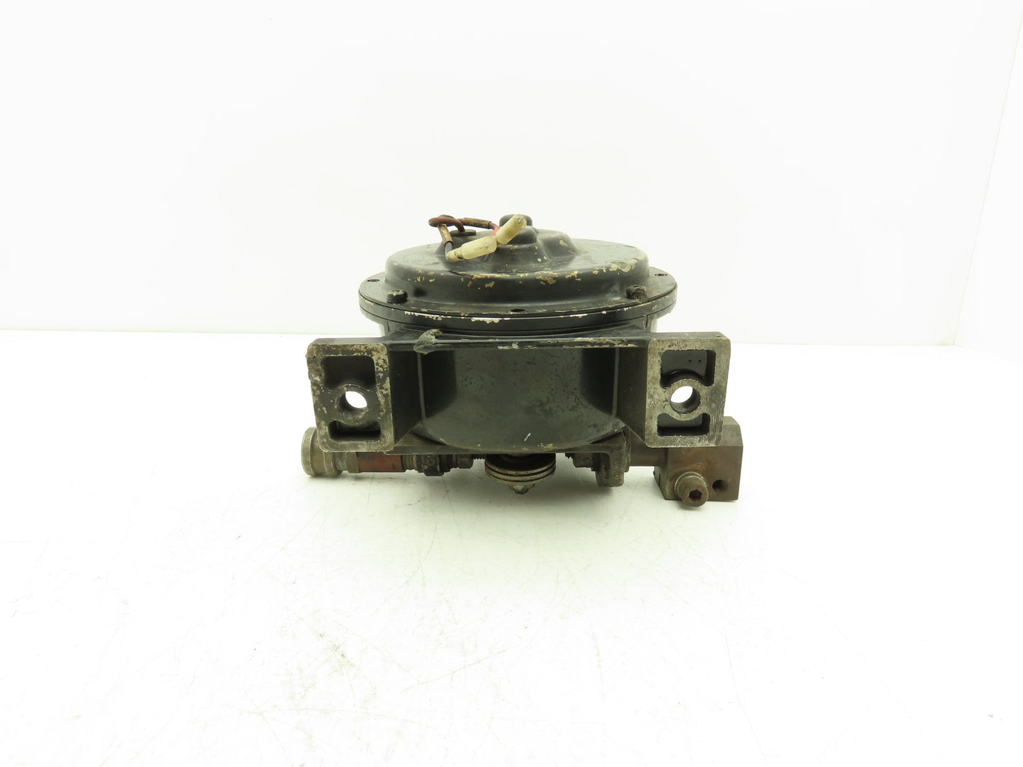 Yaskawa Electric PMEE-12-KB31 Welder Wire Motor Feeder 24V Size 0.9-1.0 Roller