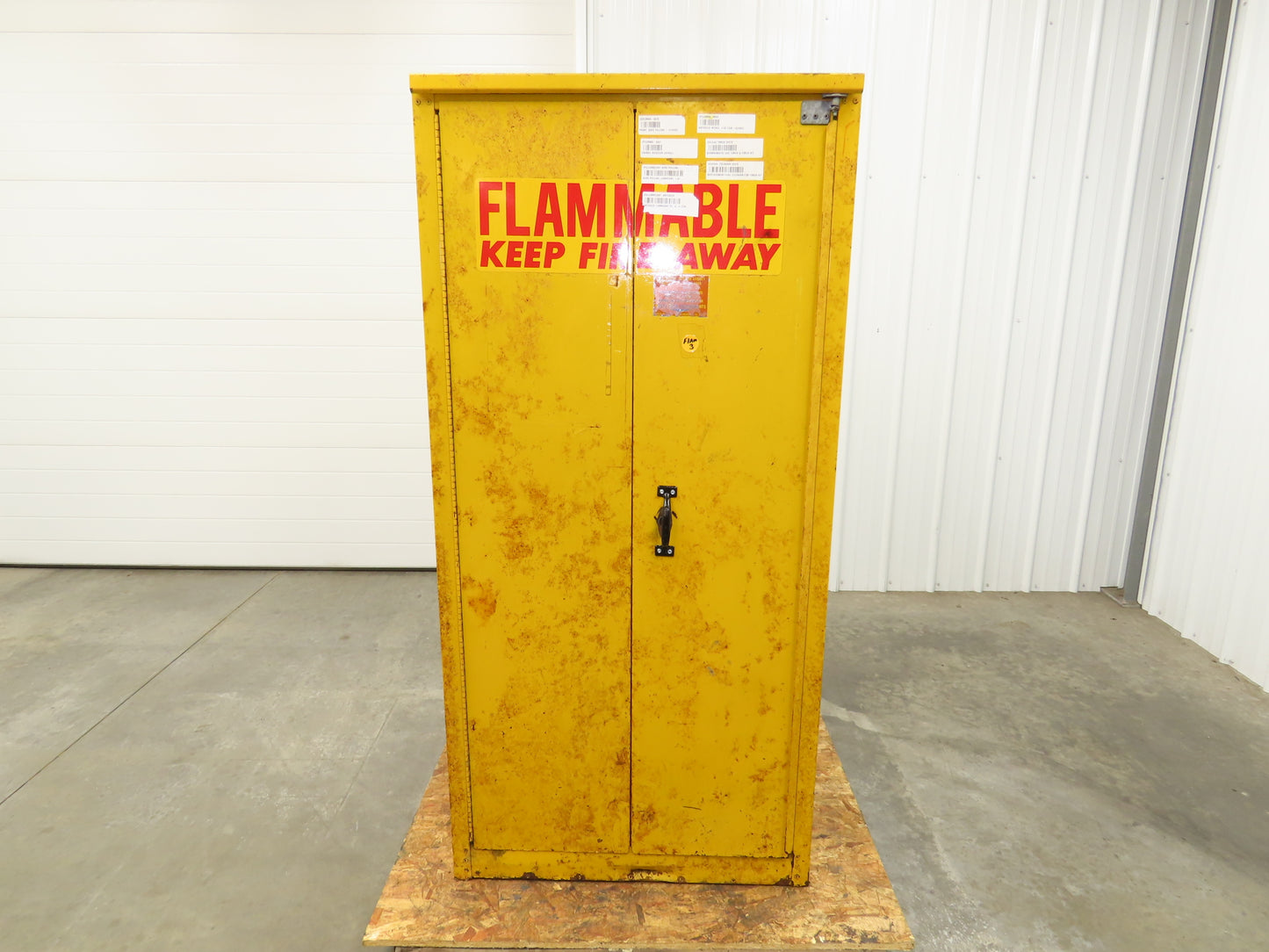 Eagle Flammable Liquid Safety Cabinet Yellow Bi Fold Door 60 Gal Self Closing